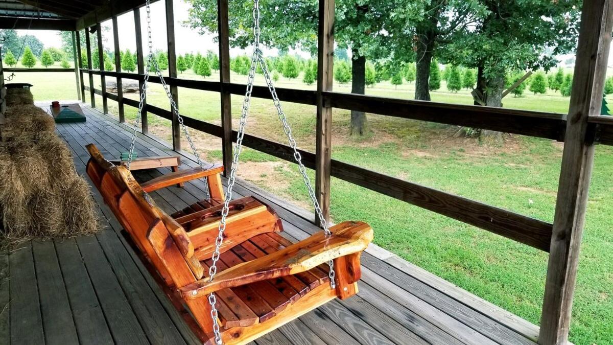 Rural Life On A Real Christmas Tree Farm! Hallmark Experience! Ozark ภายนอก รูปภาพ